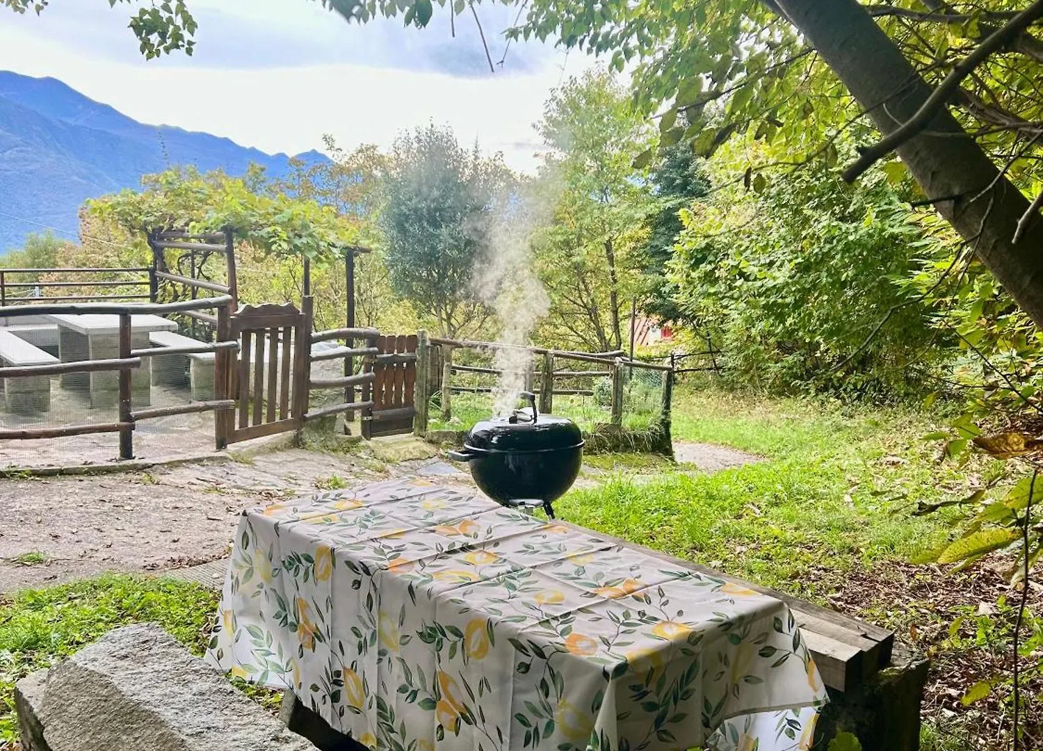 Un Moment De Paix Dans Un Cadre Idyllique Apartment Gravedona 0*,  Italy